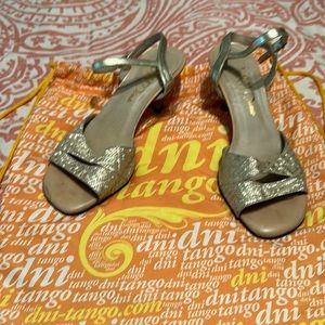 Gold Argentine tango shoes